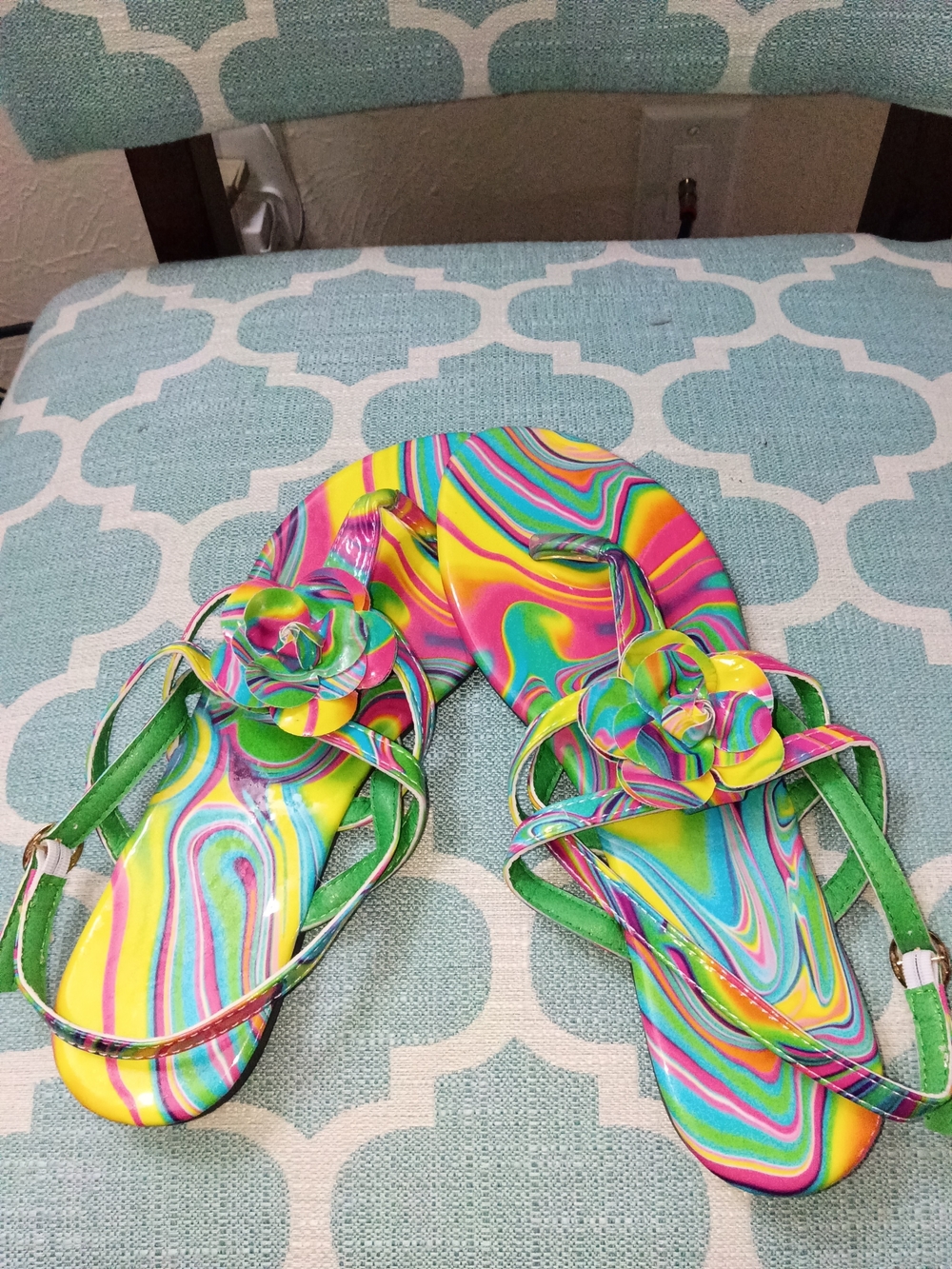 Women’s Multicolor Swirl Floral Strap Sandals